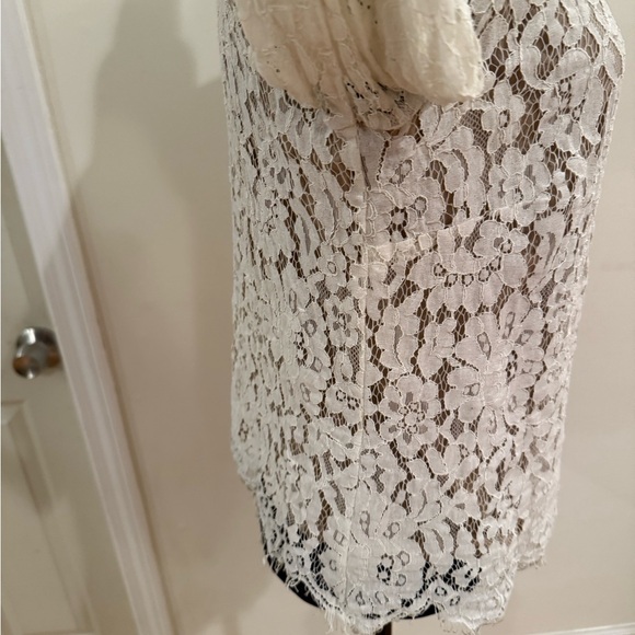 Rose + Olive Cream Lace Bell Sleeve Boho Top - Picture 6 of 10